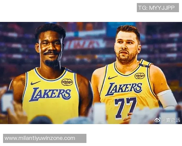 艾顿谈东契奇与里夫斯的球风对比认为前者似保罗后者如布克 艾顿谈东契奇与里夫斯的球风对比认为前者似保罗后者如布克