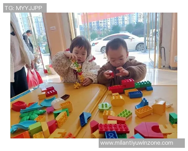 浓眉哥化身孩子王乐高积木传递快乐与创意心有大爱温暖每一个小朋友 浓眉哥化身孩子王乐高积木传递快乐与创意心有大爱温暖每一个小朋友