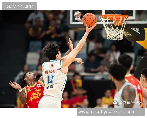 中国篮球2025年回顾杨瀚森成功登陆NBA男篮起伏不定潜力赛引发热议与争论